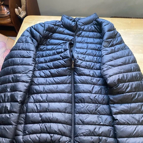 Navy Puffer Jacket - Picture 1 of 4